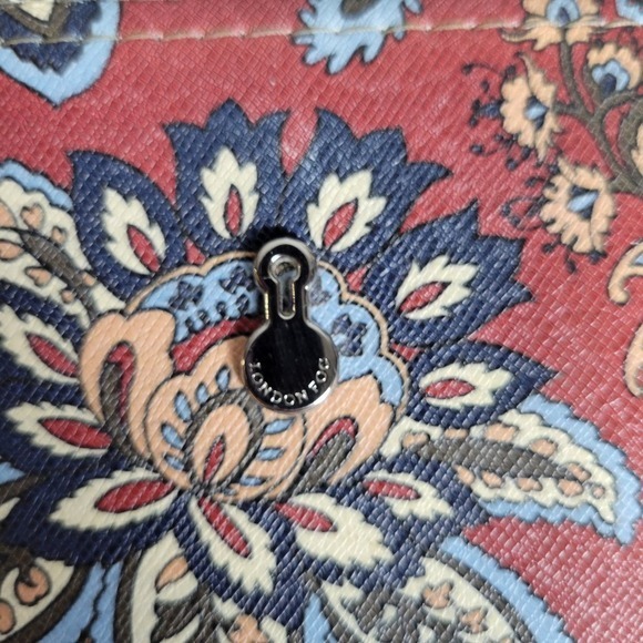 London Fog Handbag-Floral - Picture 3 of 11